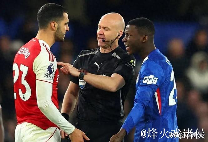 官方:凯塞多踩踏对手停赛3场 盖耶掌掴队友停赛2场 官方:凯塞多踩踏对手停赛3场 盖耶掌掴队友停赛2场