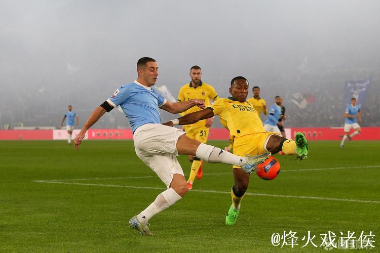 拉齐奥终结AC米兰13场不败 晋级意大利杯八强 拉齐奥终结AC米兰13场不败 晋级意大利杯八强