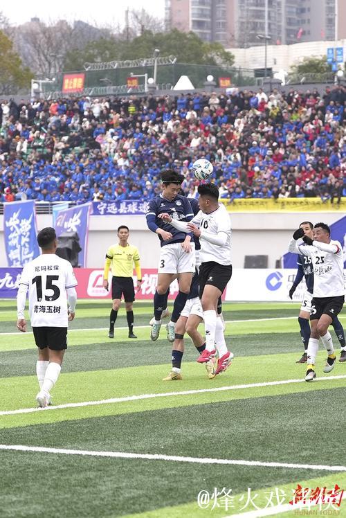 CMG群众足球邀请赛:广东湛江以3-1战胜青海玉树挺进决赛 CMG群众足球邀请赛:广东湛江以3-1战胜青海玉树挺进决赛