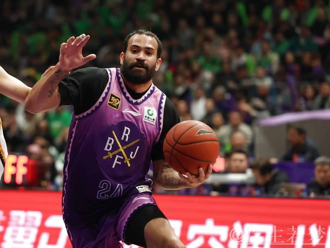 里勒砍32+10+10 北控力克福建险守胜果 里勒砍32+10+10 北控力克福建险守胜果